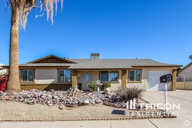 Building Photo - 9837 N 48th Ave Rental