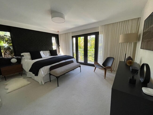 Photo - 1443 W 21st St