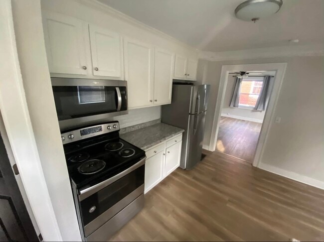 Photo - 327 S Greensburg St