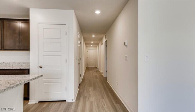 Photo - 610 Abrazar Ave