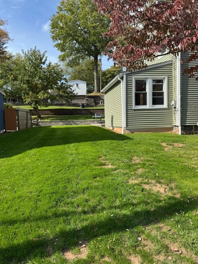 Photo - 24 S Rockland Ave