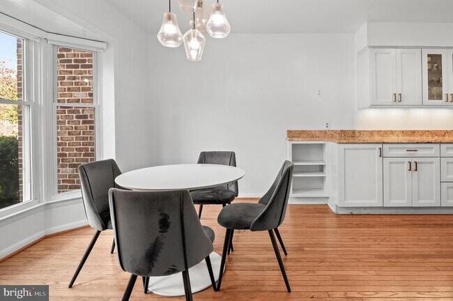 Photo - 6939 Copperbend Ln