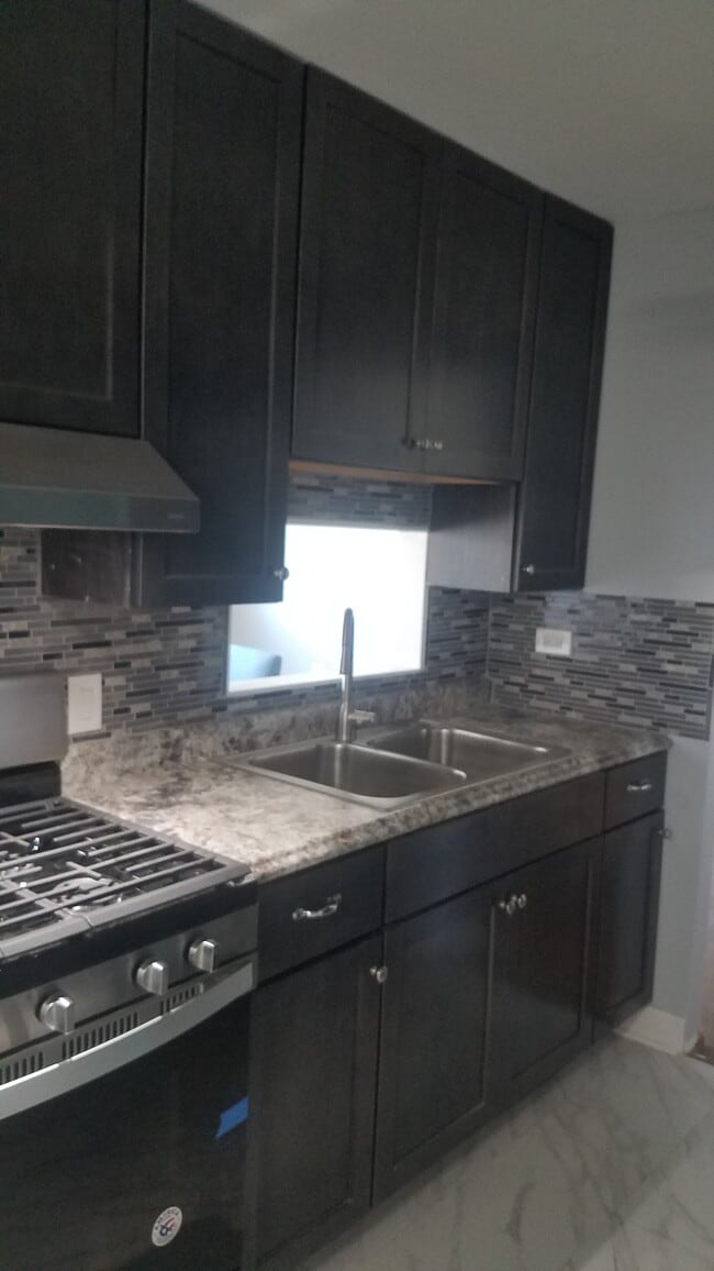 kitchen - 8892 Jody Ln Unit 2G