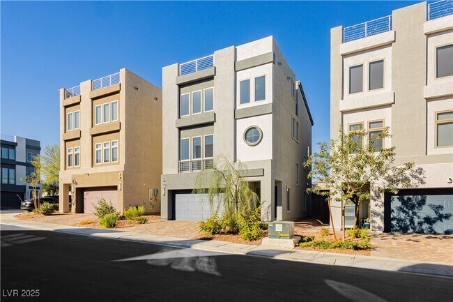 Photo - 7977 Mountain Lilac St