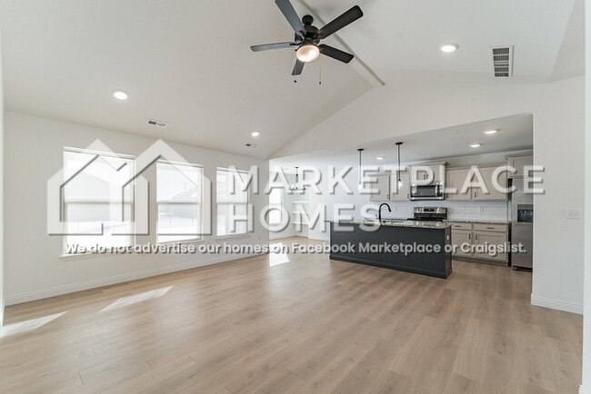 Photo - 2520 Lawton Dr