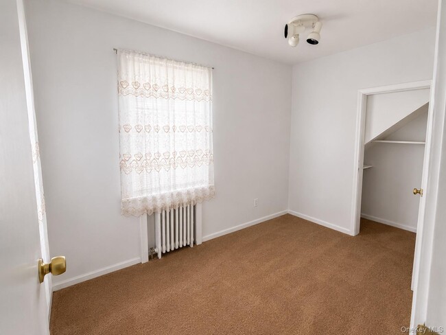 Photo - 116-39 220th St Unit 2