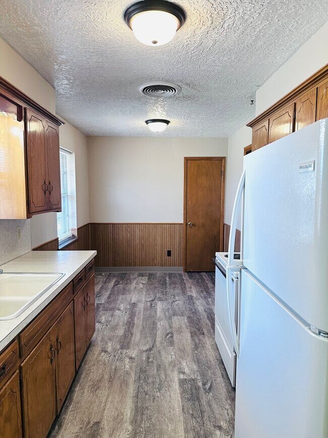 Photo - 3-bed 1-bath 1-car Single Family near