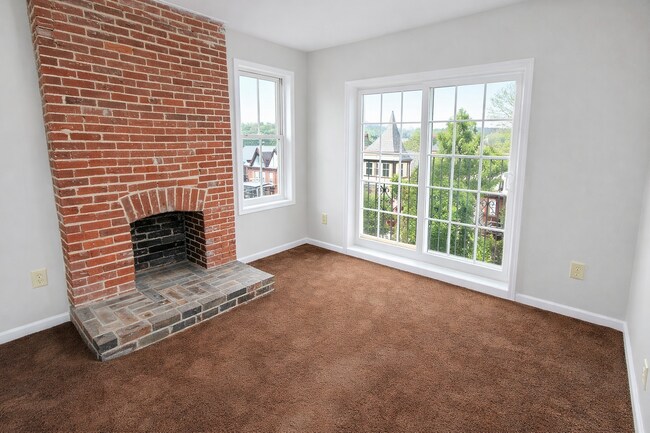 Photo - MELLON ST -- 132