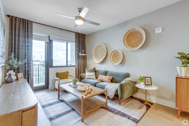 Photo - Alexan Ludlam Trace