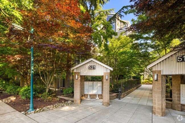 Building Photo - 521 7th Ave Unit 406 Rental