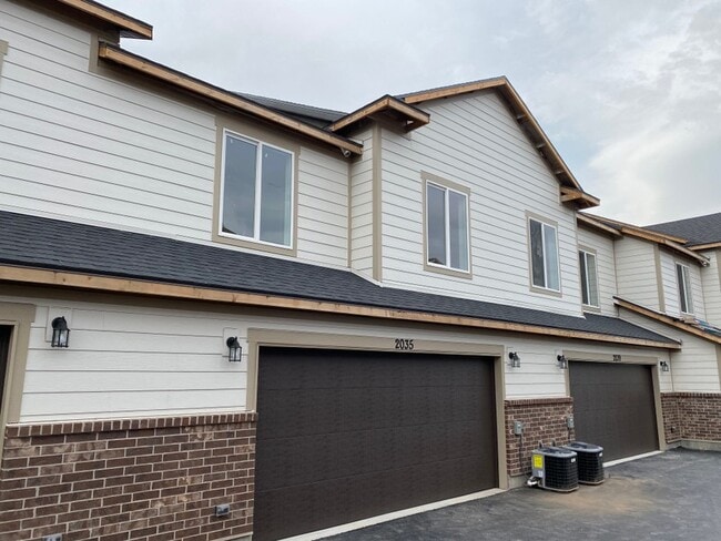 Photo - 2035 N 350 E