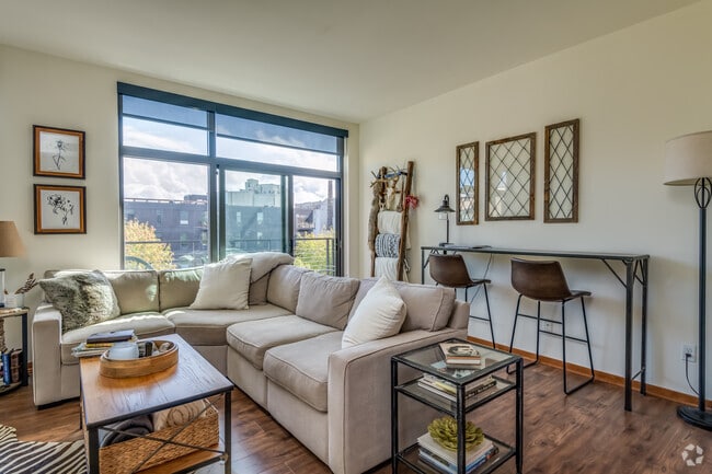 1 BR, 1 BA - 773SF - Building 6 Apartments