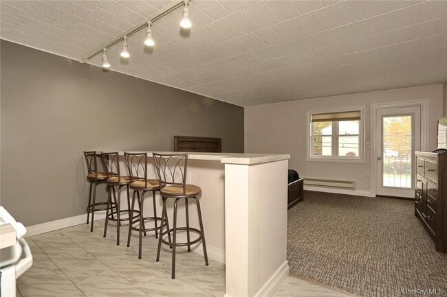 Photo - 30 US-9W Unit Suite 4