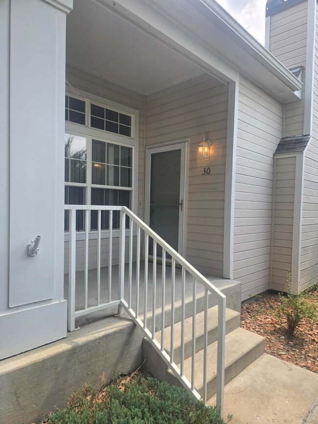 Building Photo - 772 Glen Ct Unit #30