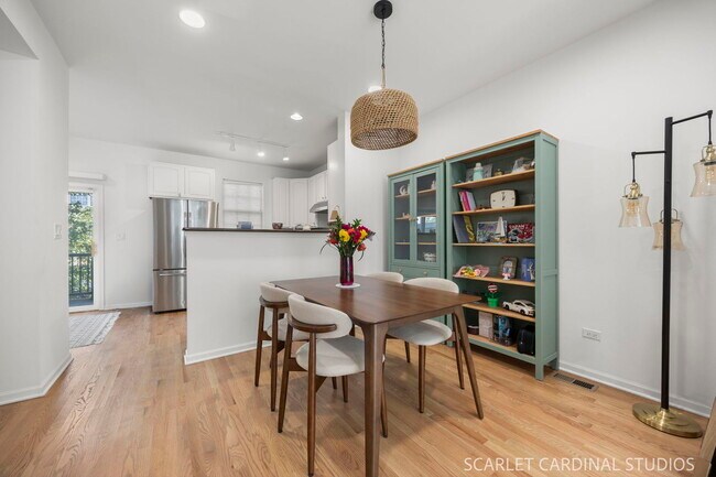 1419 S Fairfield Ave