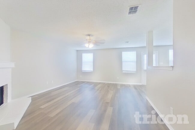 Photo - 2029 W Grove Ln