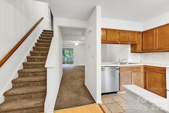 Photo - 630 Lex Dr