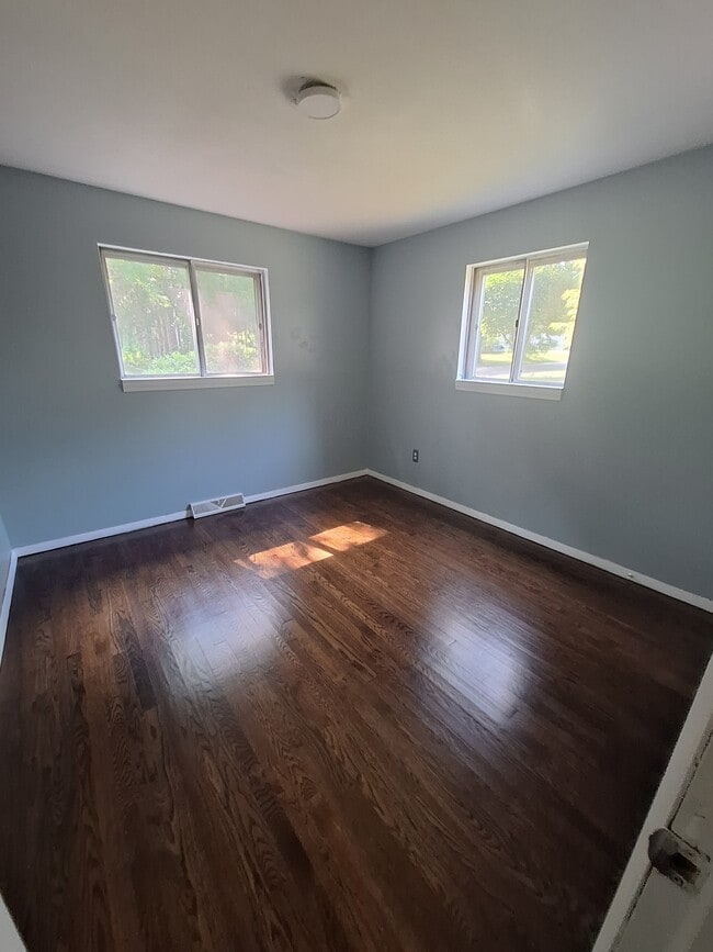 51 Wilkins Rd