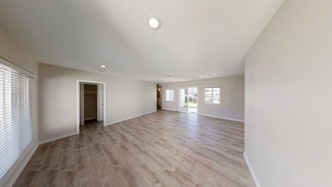 6252 Mary Ln Dr