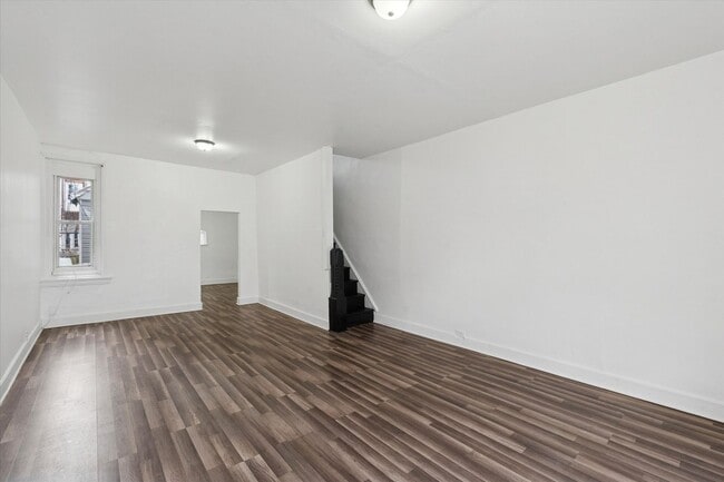 Building Photo - 3 Bedroom House North Philly- Will Accept 2 Bedroom Vouchers!