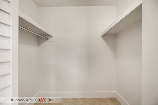 2 BR 1 BA