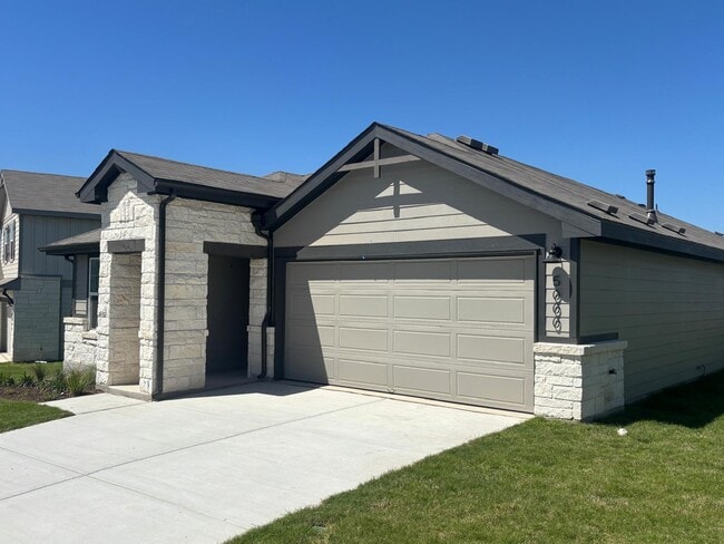 Photo - 5000 Stockton Ln