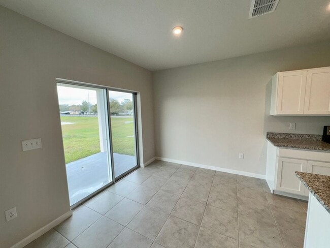 Photo - Three Bedroom Home in Winter Haven For Rent!