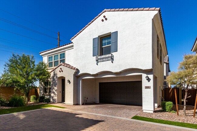 Photo - Beautiful 3 Bed, 3.5 Bath Home in Prime Gilbert Location