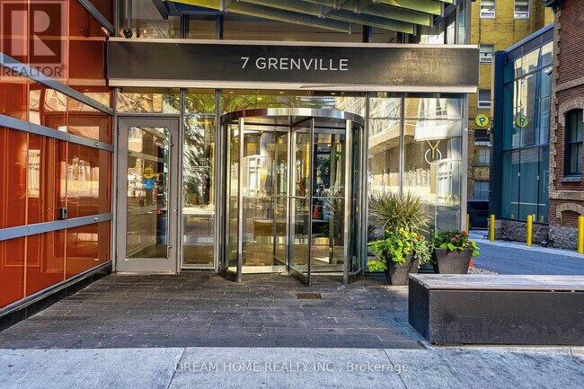 Photo - 7 Grenville St Unit 3303