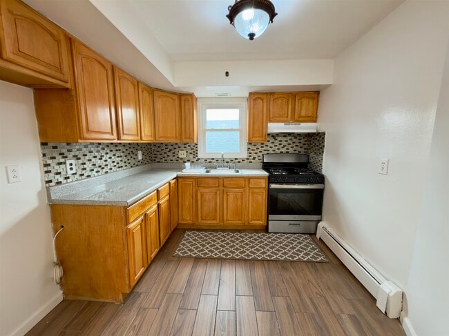 Photo - 215 Seaview Ave