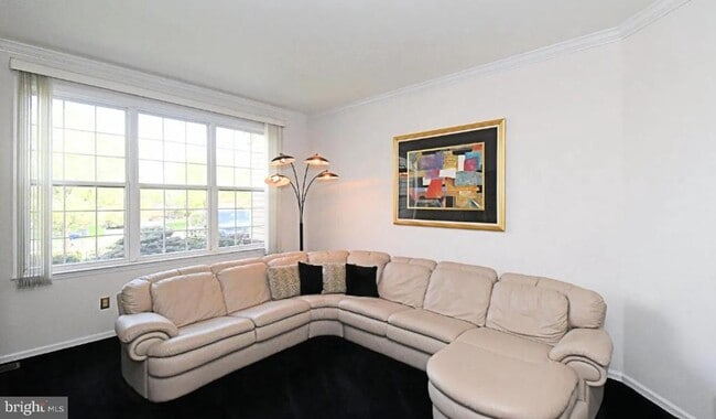 Photo - 235 Pinecrest Ln