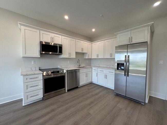 Photo - 386 Atwells Ave