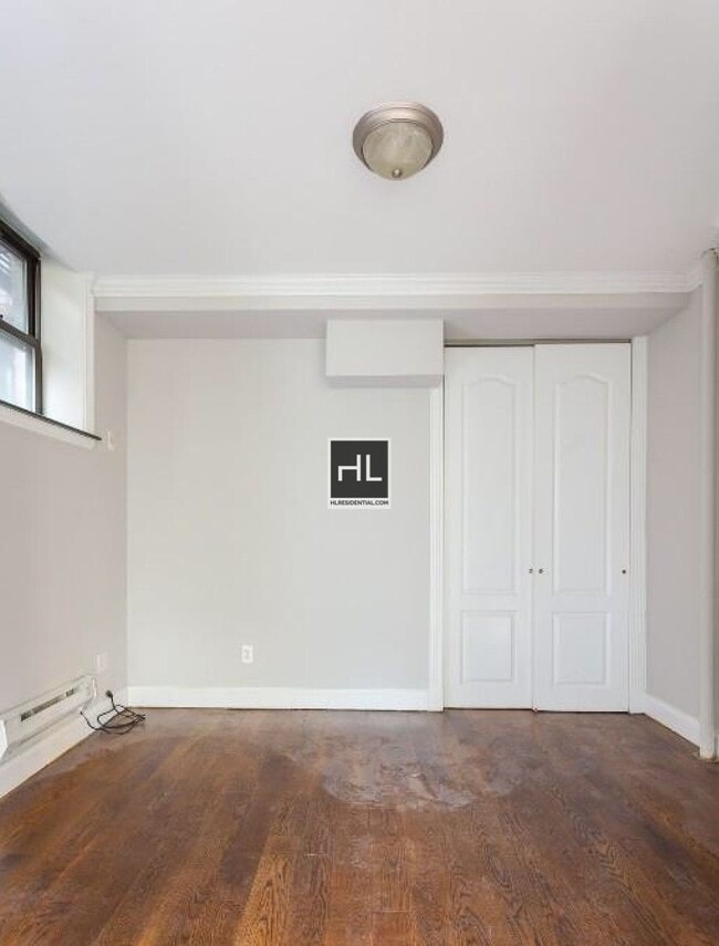 Photo - East 50th Street Unidad 2B