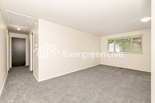 Photo - 7215 Sancroft Dr