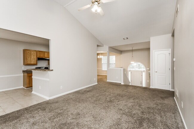 2331 Temple View Ct