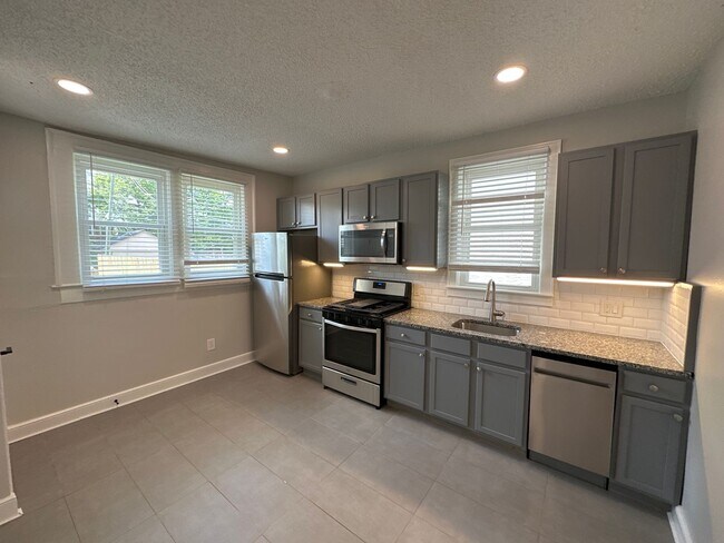 Photo - 2409 Glenmawr Ave Unit 2409