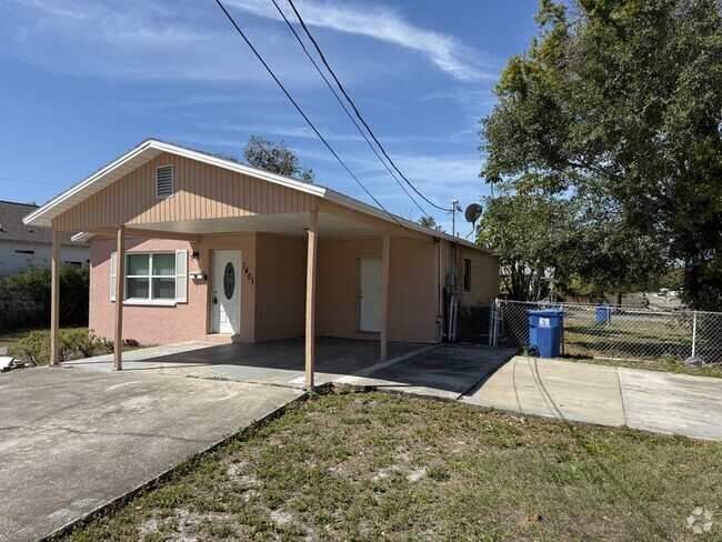 Building Photo - 1401 43rd St S Rental