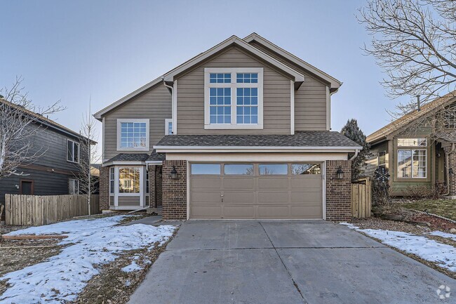 Building Photo - 4 bedroom, 2 1/2 bath home with attached 2...