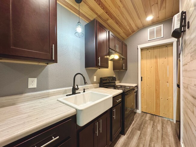 Photo - 1 Bedroom/1 Bathroom Tiny Home Cottage in ...