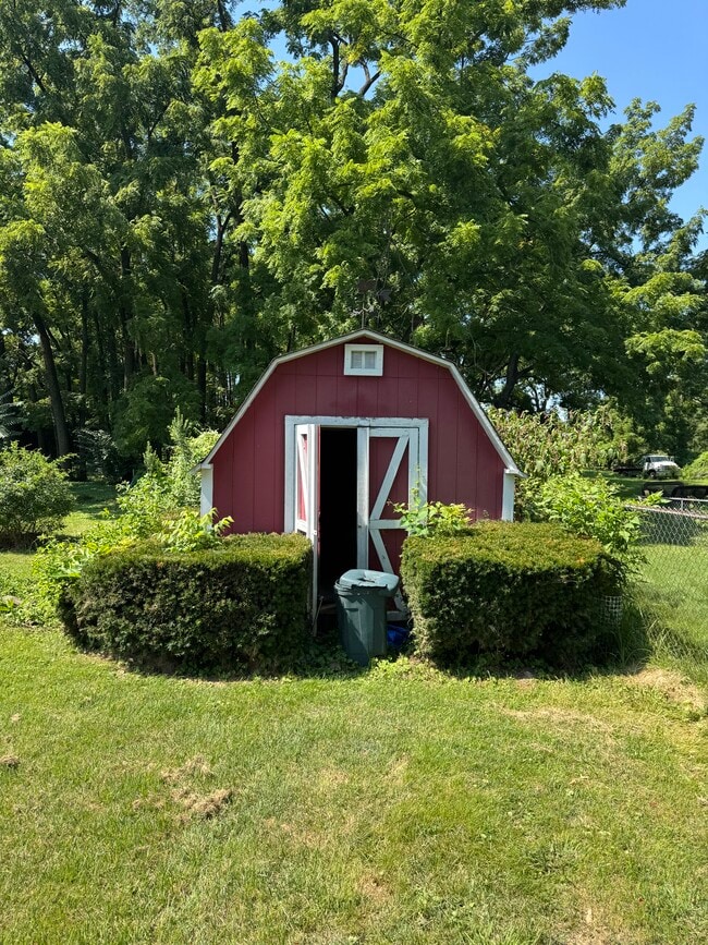 Photo - 138 Elmgrove Ave