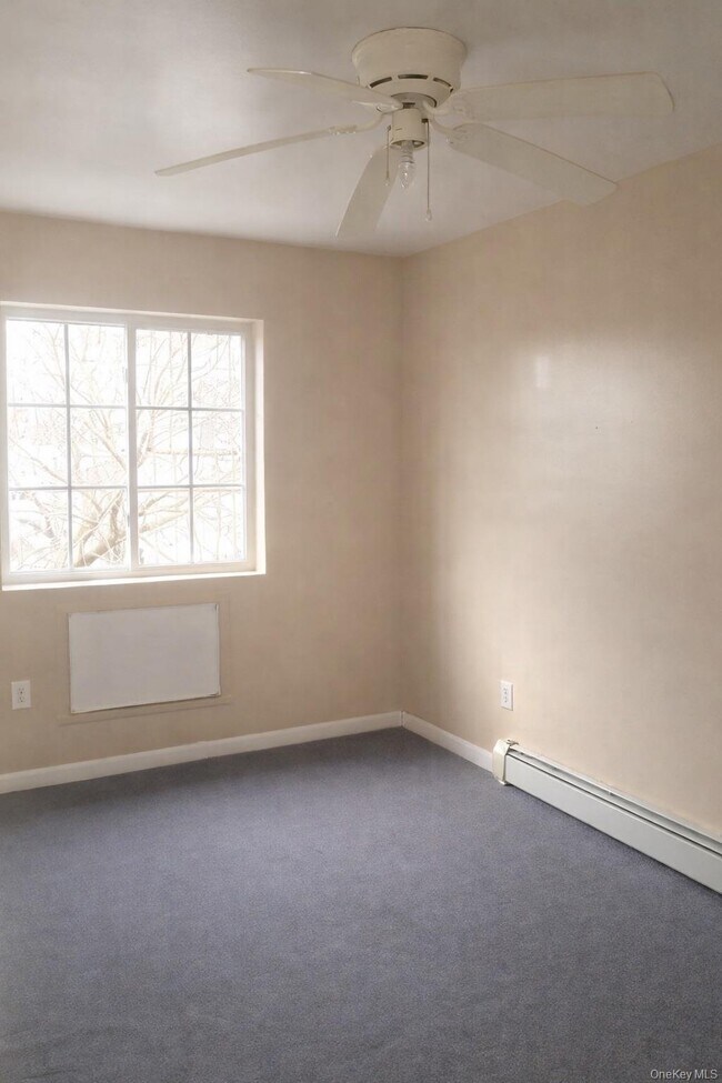 Photo - 512 Milford St