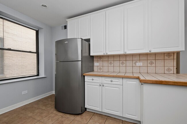 Photo - One Bedroom Unit in South Shore