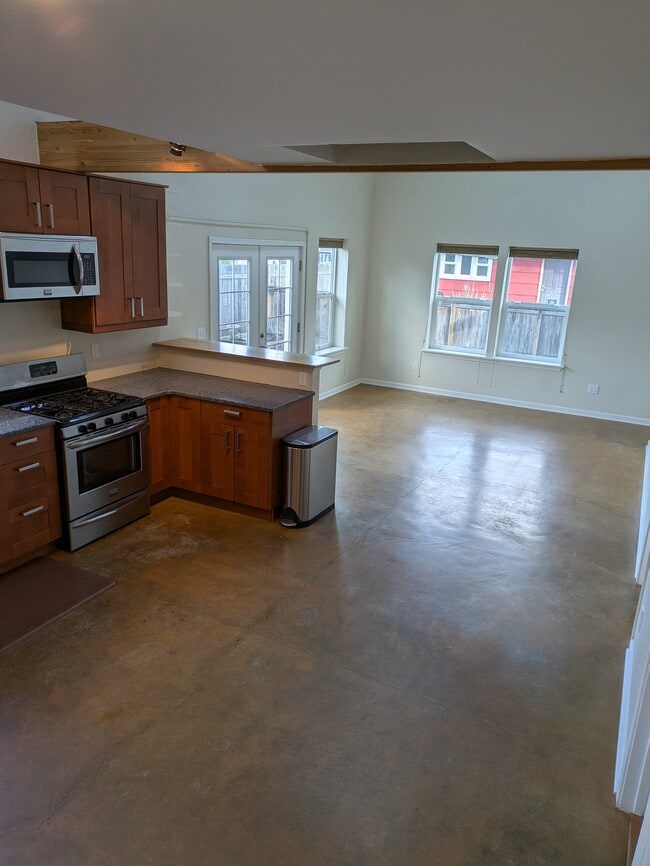 Photo - 6117 NE 9th Ave