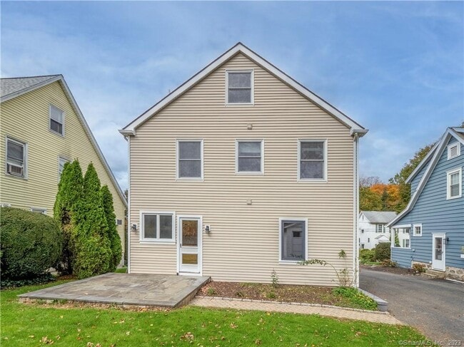 Photo - 8 Maplewood Terrace