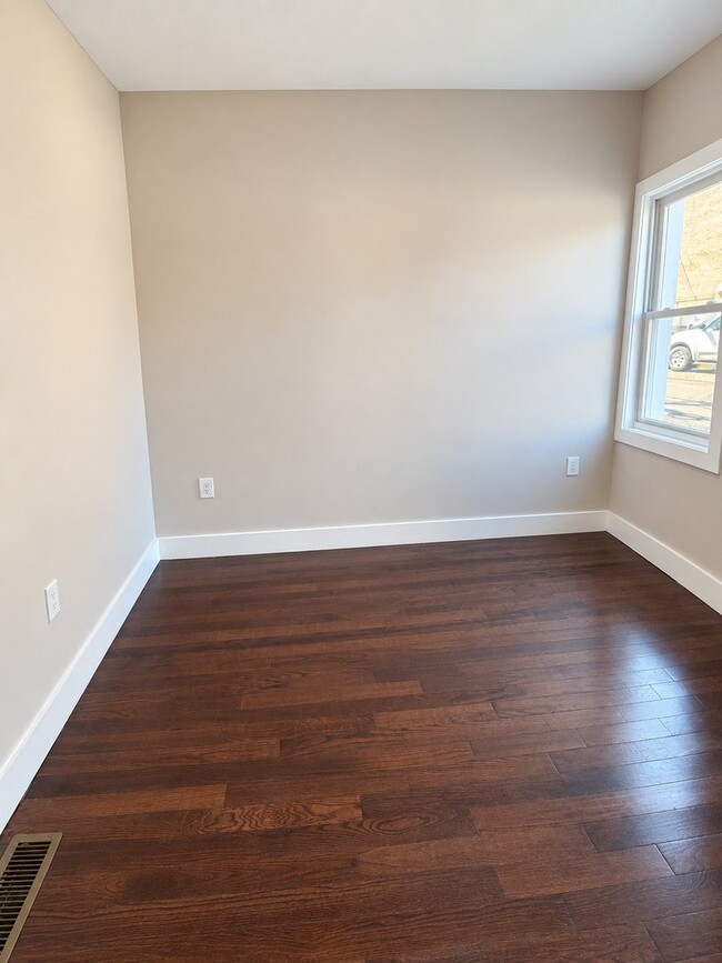 286 Sussex Ave Unidad 1