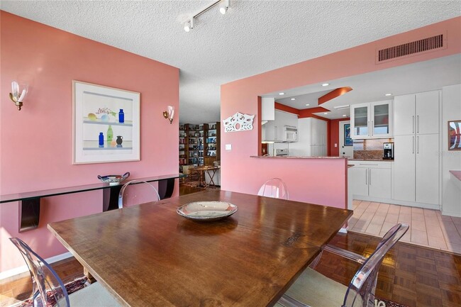 Photo - 601 Longboat Club Rd