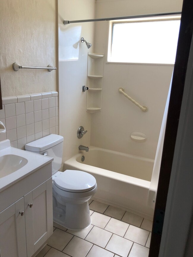 Photo - 12125 Hillcrest Pl