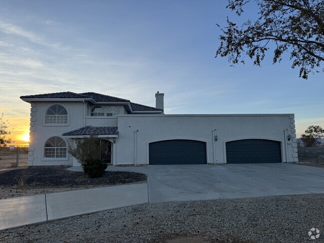 Building Photo - 17093 Hacienda Blvd Rental