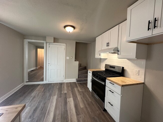 Photo - 1732 Ferry Ave