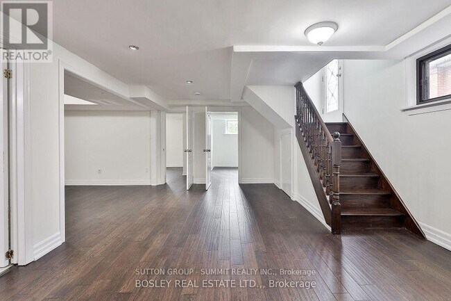 Photo - 136 Regina Ave